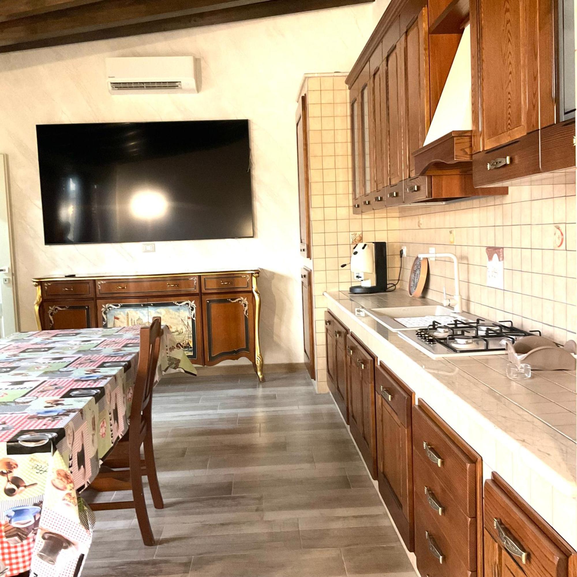 Al Chiaro Di Luna Apartment